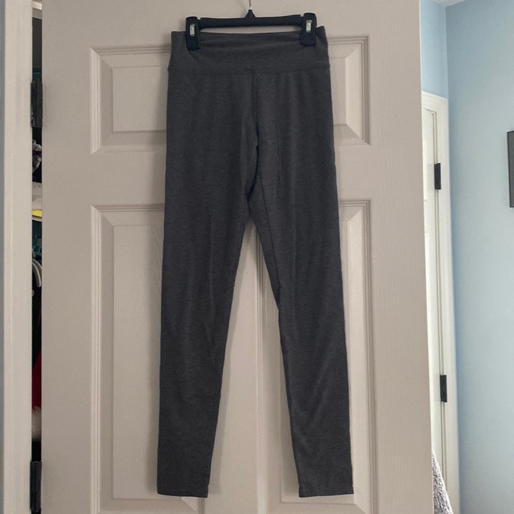 gray aerie leggings